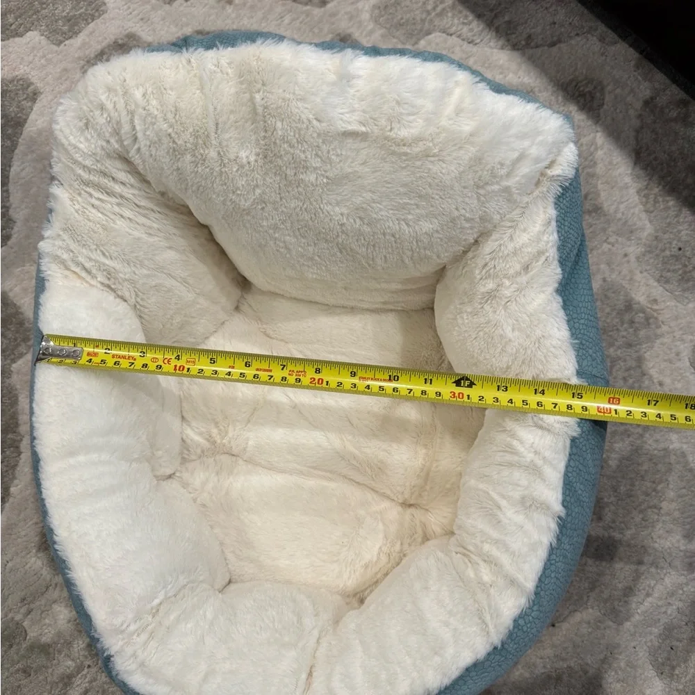 Cozy Blue and White Pet Bed- open box item